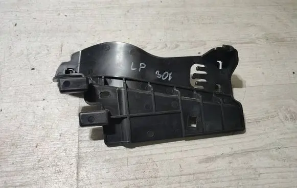 Peugeot 308 Front door seat control surround trim 1174527 200584