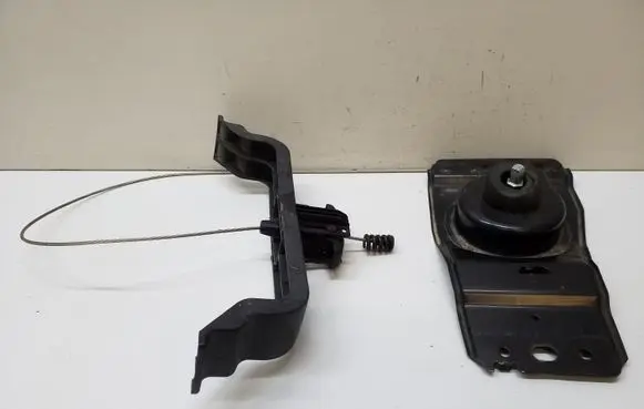 Dodge Grand Caravan Spare wheel mounting bracket 05109667AB