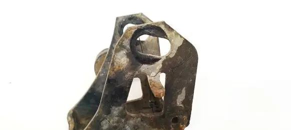 Toyota Avensis T270 Engine mounting bracket 