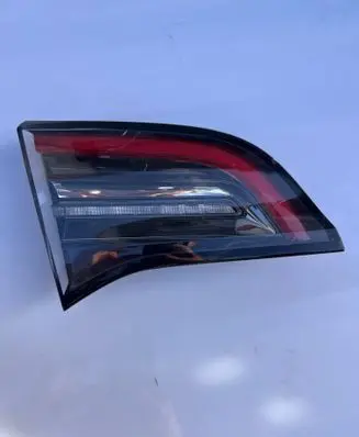 Tesla Model Y Tailgate rear/tail lights 150208800C