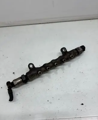Toyota Avensis T250 Fuel main line pipe T0Y0TA 60010 01H10