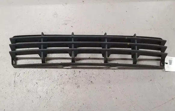 Volvo V50 Front bumper lower grill