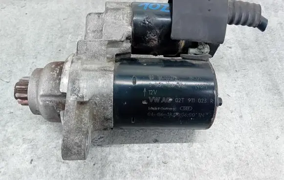 Volkswagen Golf V Starter motor 02T911023R