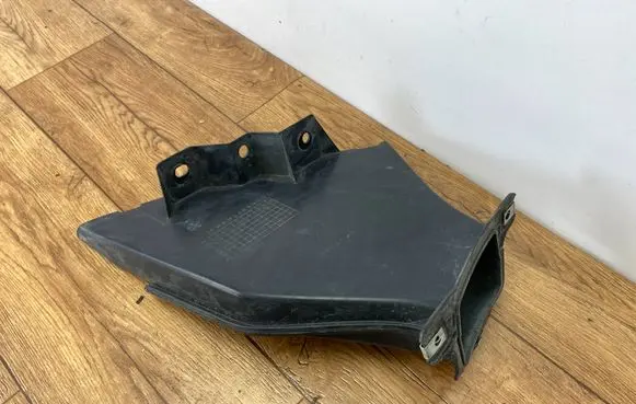 Dodge Charger Intercooler air guide/duct channel 68214813AAPINYA 68214813AA