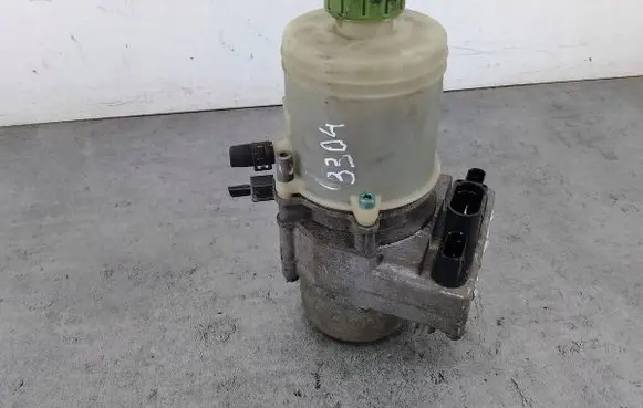 Skoda Fabia Mk1 (6Y) Power steering pump 6Q0423155S