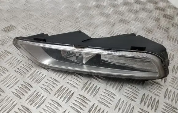Volkswagen PASSAT B7 Front fog light