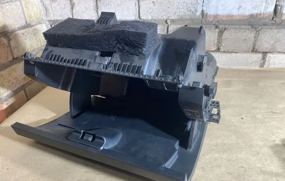 Skoda Fabia Mk3 (NJ) Glove box 6V1857097Q 21112017 0916700001