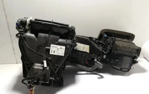 Volkswagen Golf V Interior heater climate box assembly 1K1820003