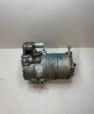 Mercedes-Benz Vito Viano W447 Air conditioning (A/C) compressor (pump) A0008303204 3206302054 SHS33H3234
