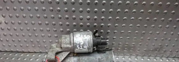 Renault Megane III Starter motor 233003329R S25053921