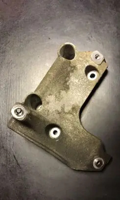 BMW 3 E46 A/C compressor mount bracket 7505980