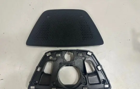 BMW X7 G07 Dash center speaker trim cover 9399276 9399315