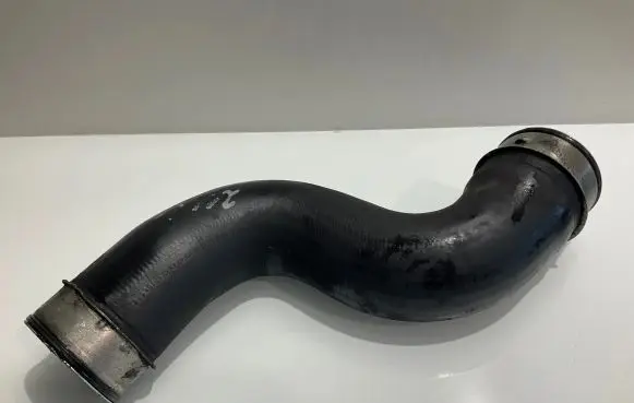 Mercedes-Benz E W211 Intercooler hose/pipe