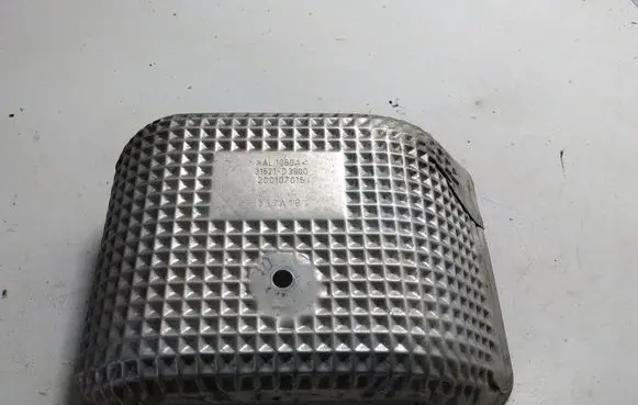 Exhaust heat shield