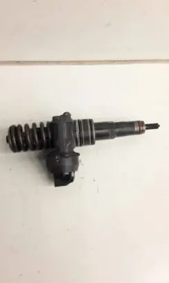 Volkswagen Caddy Fuel injector 0414720313