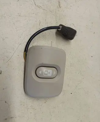 Nissan Qashqai+2 Sunroof switch