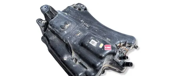 Skoda Octavia Mk3 (5E) AdBlue liquid reservoir 5Q0131877F 341547068 5Q0131969E
