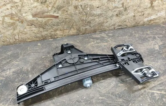 Opel Mokka B Rear door window regulator with motor 9843774280
