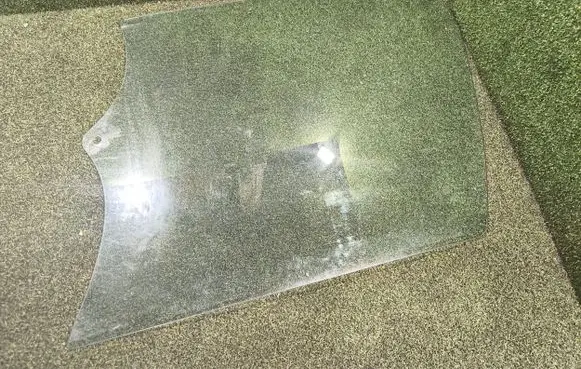 Opel Vivaro Front door window/glass (coupe) 43R000464