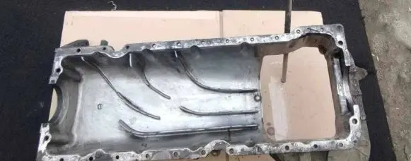 Mercedes-Benz W123 Oil sump R6170140302