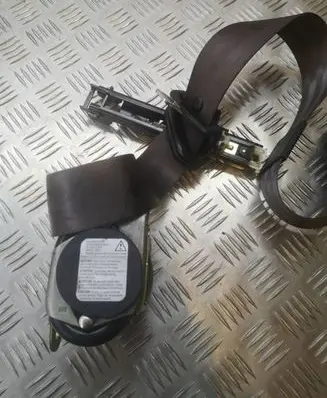 Audi A6 S6 C5 4B Front seatbelt 560586001