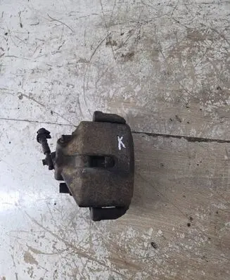 Volkswagen Touran I Front brake caliper