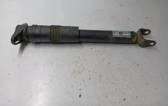 Jeep Grand Cherokee Rear shock absorber/damper 68261974AA
