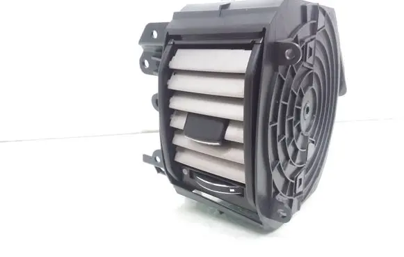 Jaguar XF X250 Dash center air vent grill 8X2319K617AJ
