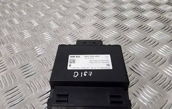Audi A3 S3 A3 Sportback 8P Engine control unit/module 8K0959663