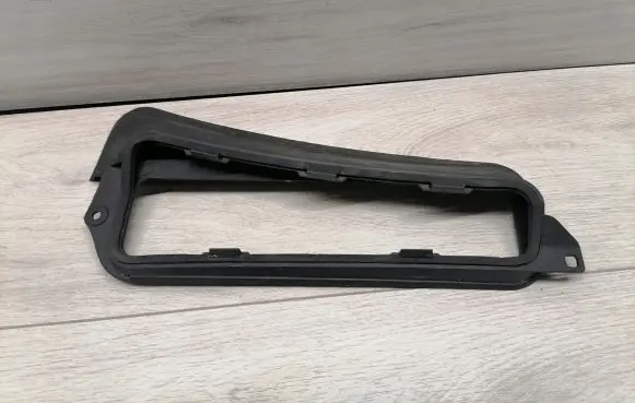 Ferrari 458 Intercooler air channel guide 82703100