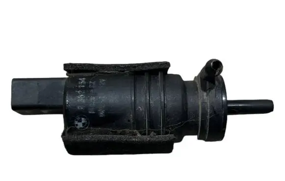 BMW 3 E46 Windscreen/windshield washer pump 8362154