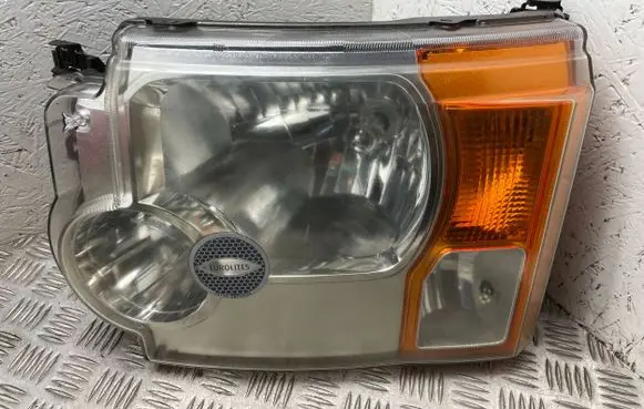 Land Rover Discovery 3 - LR3 Headlight/headlamp XBC500032 H242ALDM