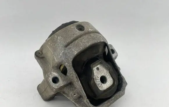 Audi A4 S4 B8 8K Engine mount bracket 8R0199381AJ