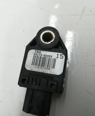 Toyota Auris 150 Airbag deployment crash/impact sensor 8917302050