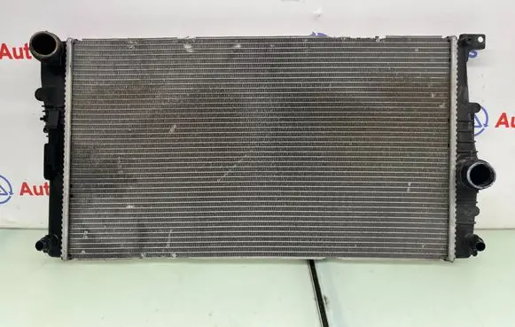 BMW 3 F30 F35 F31 Coolant radiator 8672104 17118672104