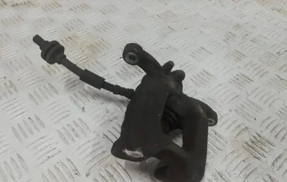 Fiat 500X Brake caliper pad carrier rear 
