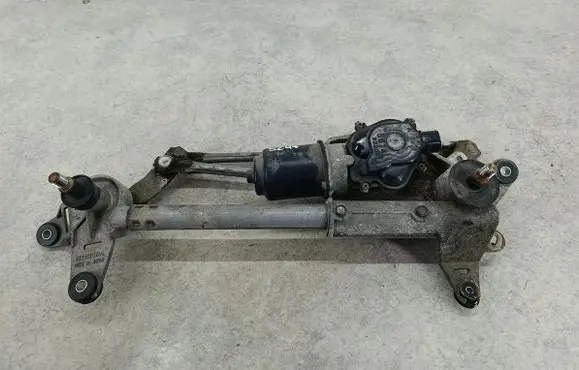 Honda Accord Front wiper linkage 