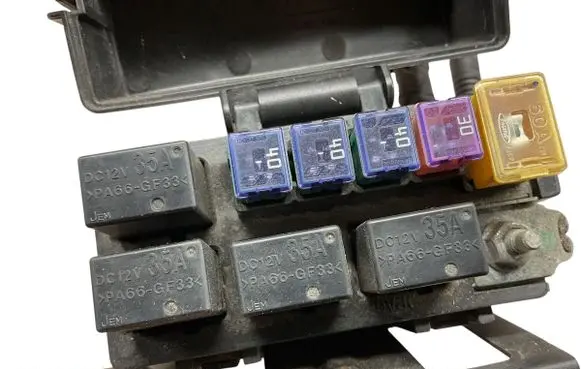 Opel Mokka Other relay DC12V35A
