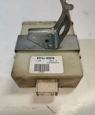 Toyota Avensis T250 Door control unit/module 8974105070 73668012 292424