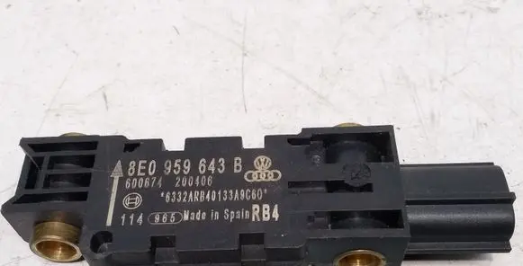 Audi A4 S4 B7 8E 8H Airbag deployment crash/impact sensor 8E0959643B