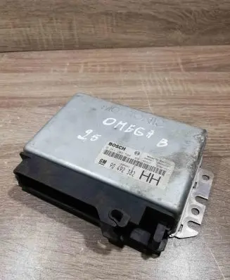 Opel Omega B1 ABS control unit/module 0261203588 90492382HH