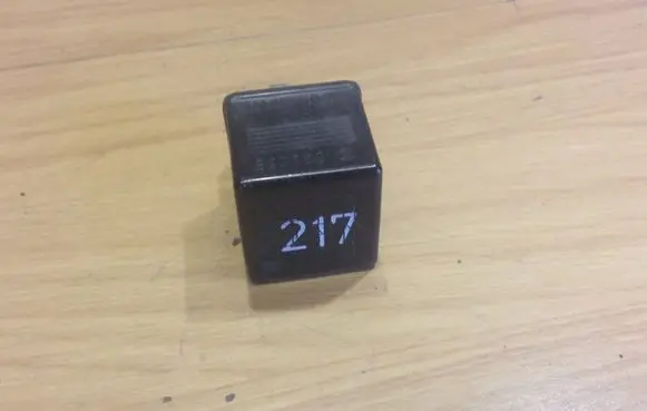 Audi A8 S8 D2 4D Other relay 443951253S 217