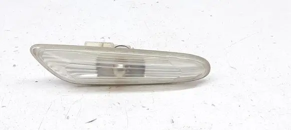BMW 1 E81 E87 Front fender indicator light 6932998