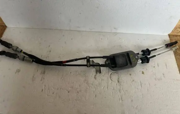 Toyota Verso-S Gear shift cable linkage 