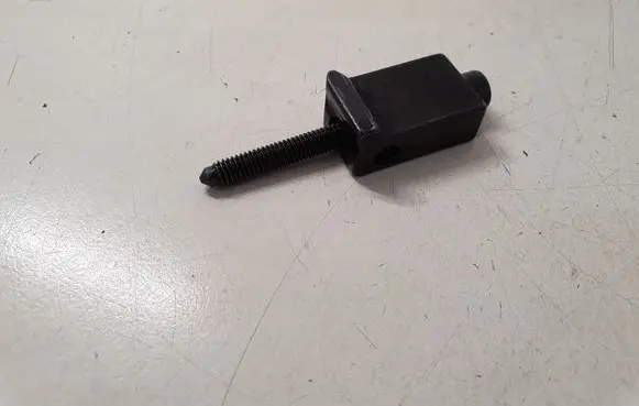 Volkswagen Transporter - Caravelle T5 Fuel Injector clamp holder 