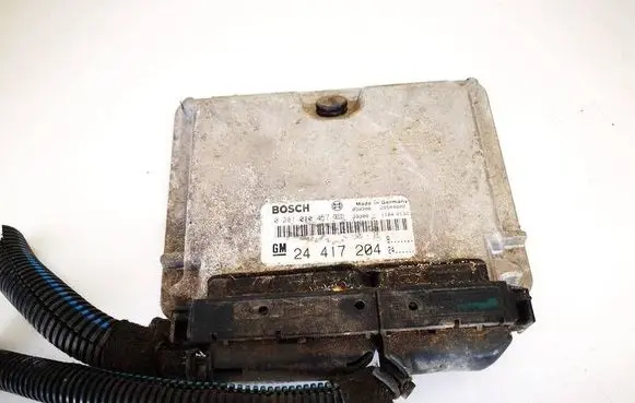 Opel Zafira A Engine control unit/module 24417204 0281010457