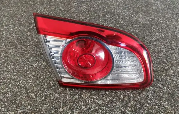 Hyundai Santa Fe Tailgate rear/tail lights 924052B5