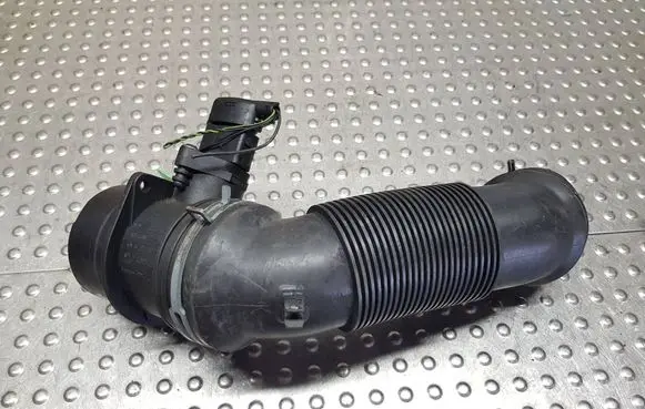 Volkswagen PASSAT B6 Mass air flow meter S26370583 074906461B 1K0129684L