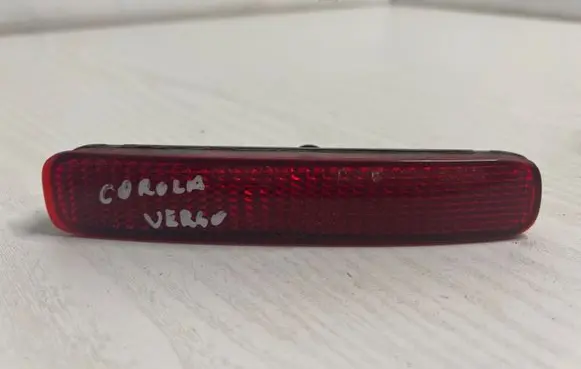Toyota Corolla Verso AR10 Rear tail light reflector 2154L