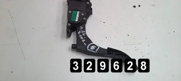 Skoda Octavia Mk1 (1U) Accelerator throttle pedal 6Q1721503C